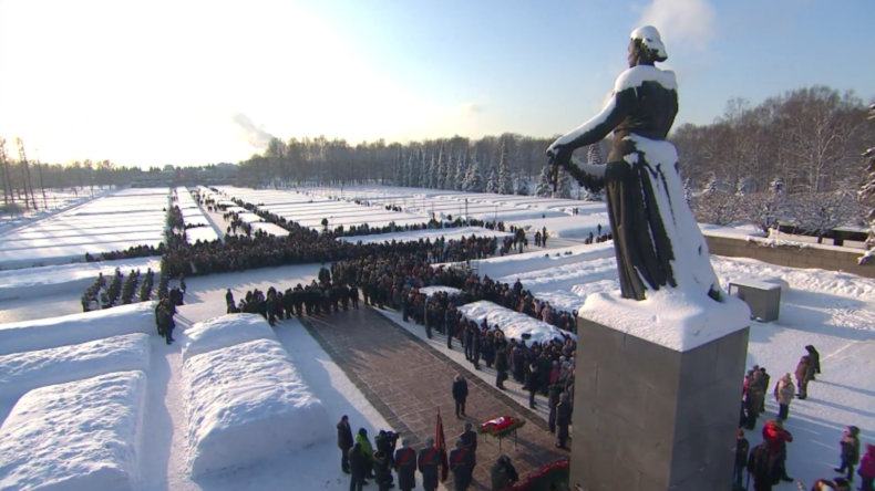 Russland gedenkt der Opfer am 75. Jahrestag der Befreiung Leningrads