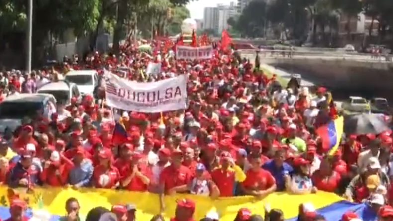 LIVE: Venezuela – Unterstützer Maduros demonstrieren in den Straßen Caracas'