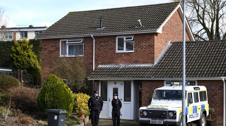 Bizarre Baumaßnahmen: Skripal-Haus soll neuen Dachstuhl bekommen