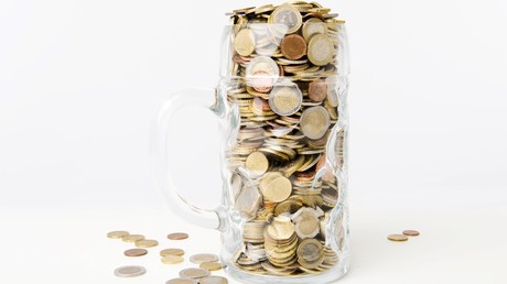 USA: Mutter spendet alten Kram – darunter auch ein Kaffee-Becher mit 6.500 US-Dollar