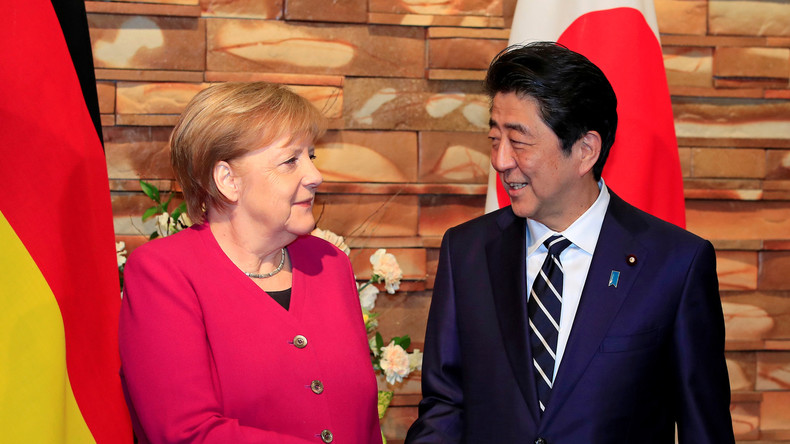 LIVE: Angela Merkel und Japans Premierminister geben Pressekonferenz 