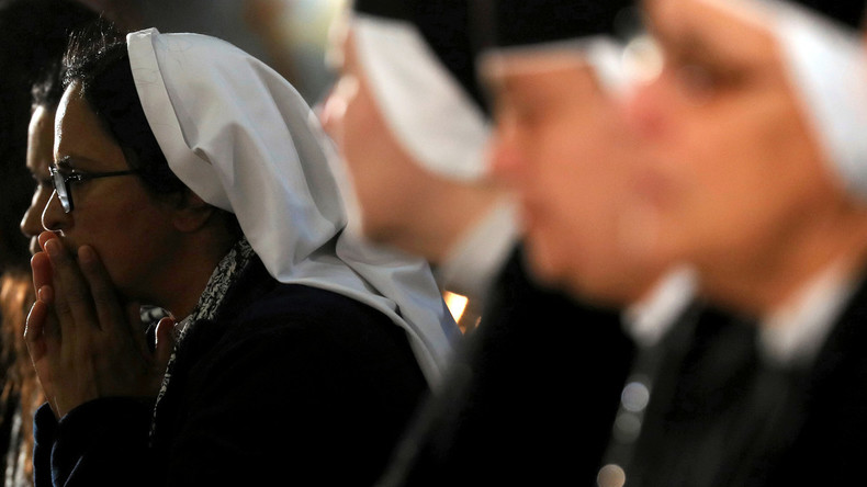 Papst: Nonnen wurden von Priestern missbraucht und sexuell versklavt 