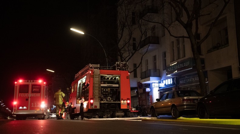 Zwei Tote bei Brand in Berliner Hochhaus 