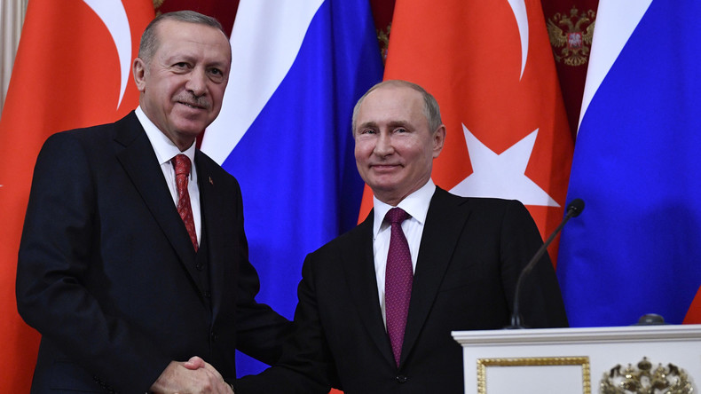 Normalisierung der Beziehungen: Russland hebt Visapflicht für türkische Geschäftsleute auf