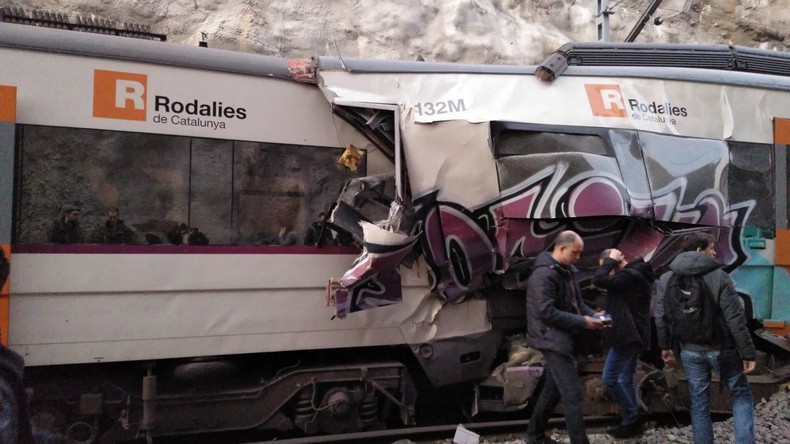 Ein Toter und 16 Verletzte bei Zugkollision nahe Barcelona 