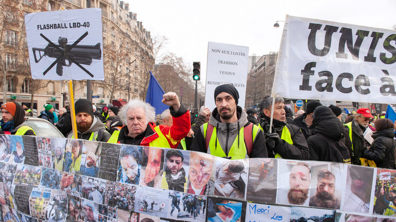 LIVE: Gelbwesten protestieren dreizehnte Woche in Folge in Paris