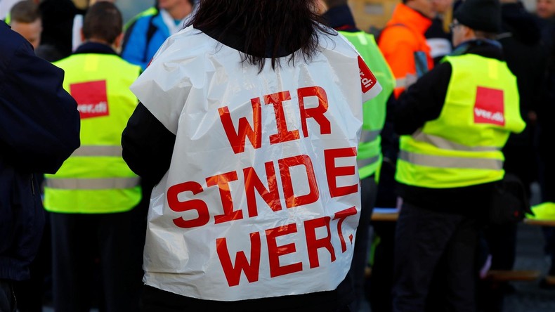 "Der Frust ist groß" - Verkehrsbetriebe legen Berlin lahm (Video)