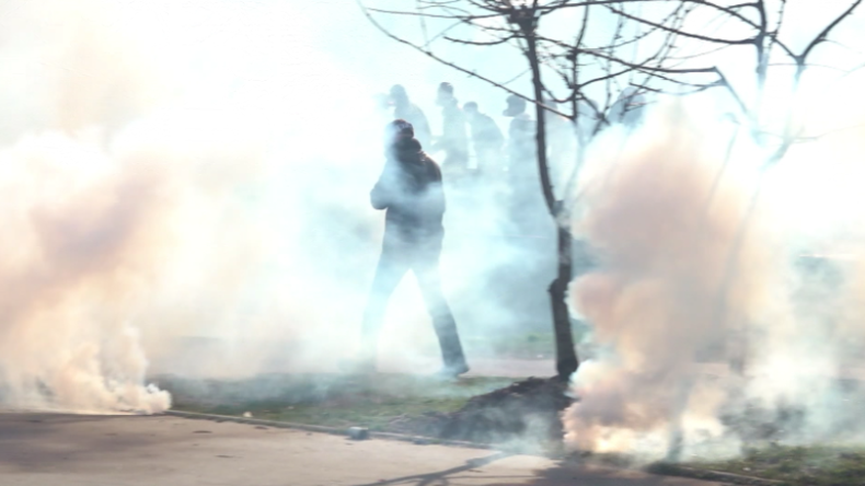 Frankreich: Wieder massiver Tränengas-Einsatz bei Gelbwesten-Protesten