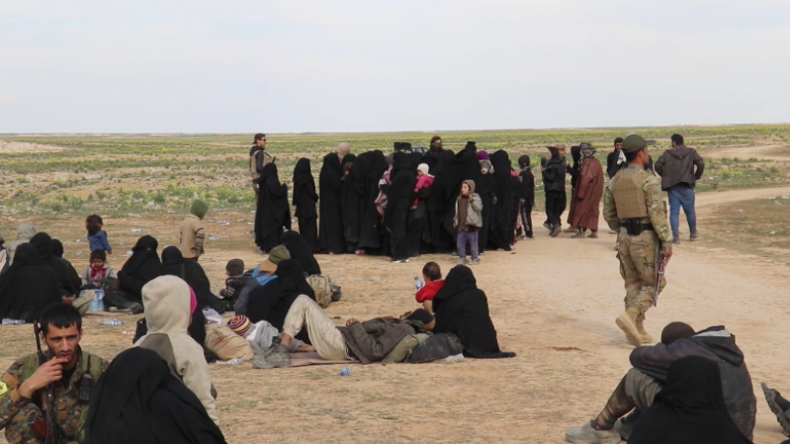 Syrien: Zivilisten fliehen aus letzter IS-Enklave in Deir ez-Zor