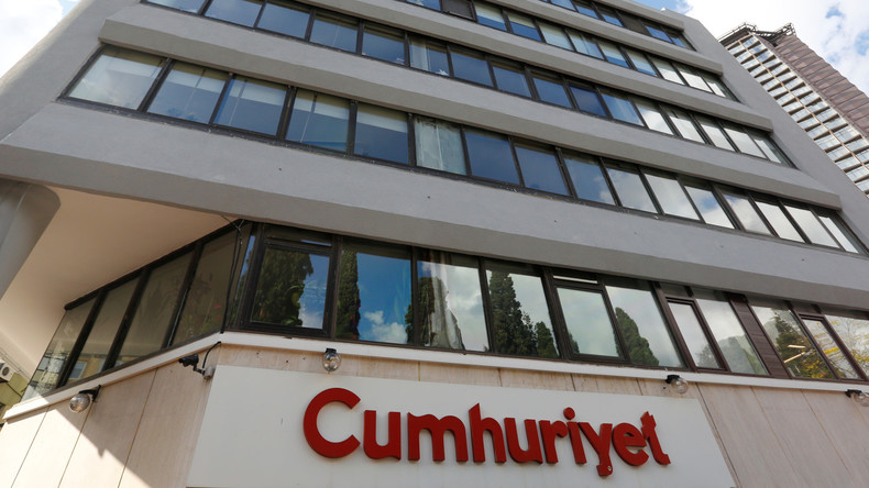 Türkei: Führende Ex-Mitglieder von "Cumhuriyet" müssen ins Gefängnis 