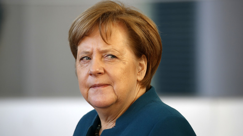 Keine Kondolenz vom Kanzleramt: Warum Merkel zum Tod Lagerfelds schweigt