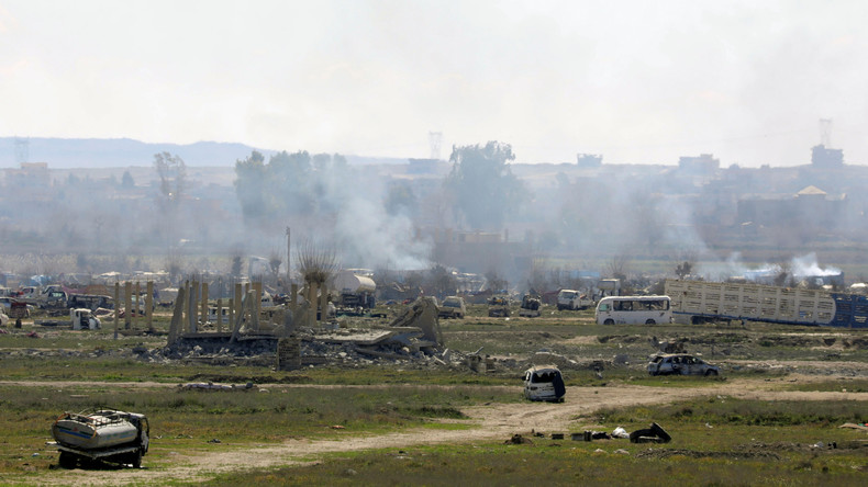 Kampf um letzte IS-Bastion Baghus: Mehr als 150 IS-Kämpfer ergeben sich 