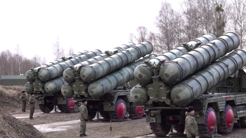 Russland: Flugabwehrsystem S-400 Triumf im Gebiet Kaliningrad einsatzbereit