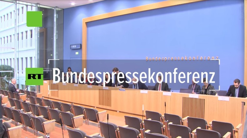 Bundespressekonferenz: Auswärtiges Amt nimmt Stellung zu Vorwürfen des Journalisten Billy Six
