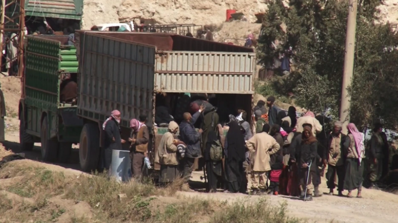 Syrien: IS-Kämpfer der letzten Hochburg bei Baghouz ergeben sich