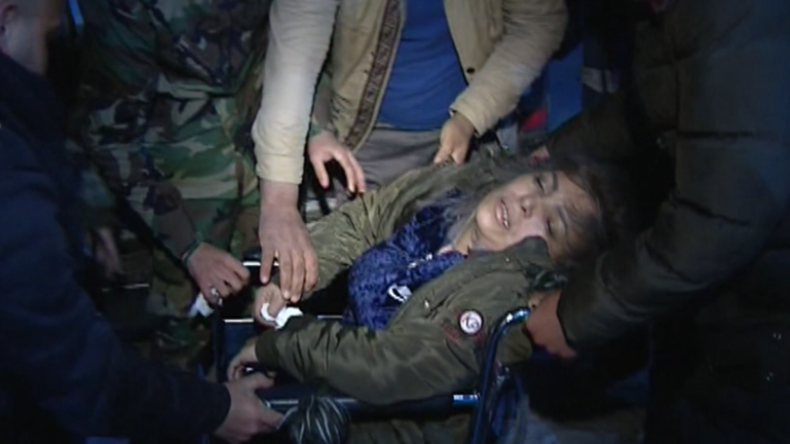 Nach Granatangriff durch Terroristen – Opfer kommen mit Vergiftungserscheinungen ins Krankenhaus