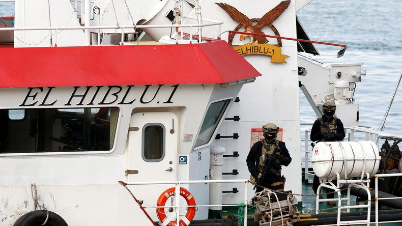 Maltas Armee übernimmt Kontrolle über Handelsschiff mit Migranten 
