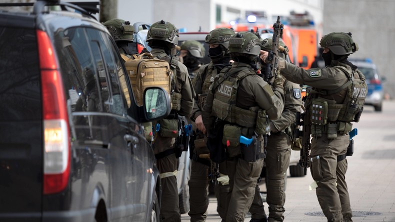 Terrorverdacht: Polizei nimmt zehn mutmaßliche Islamisten fest