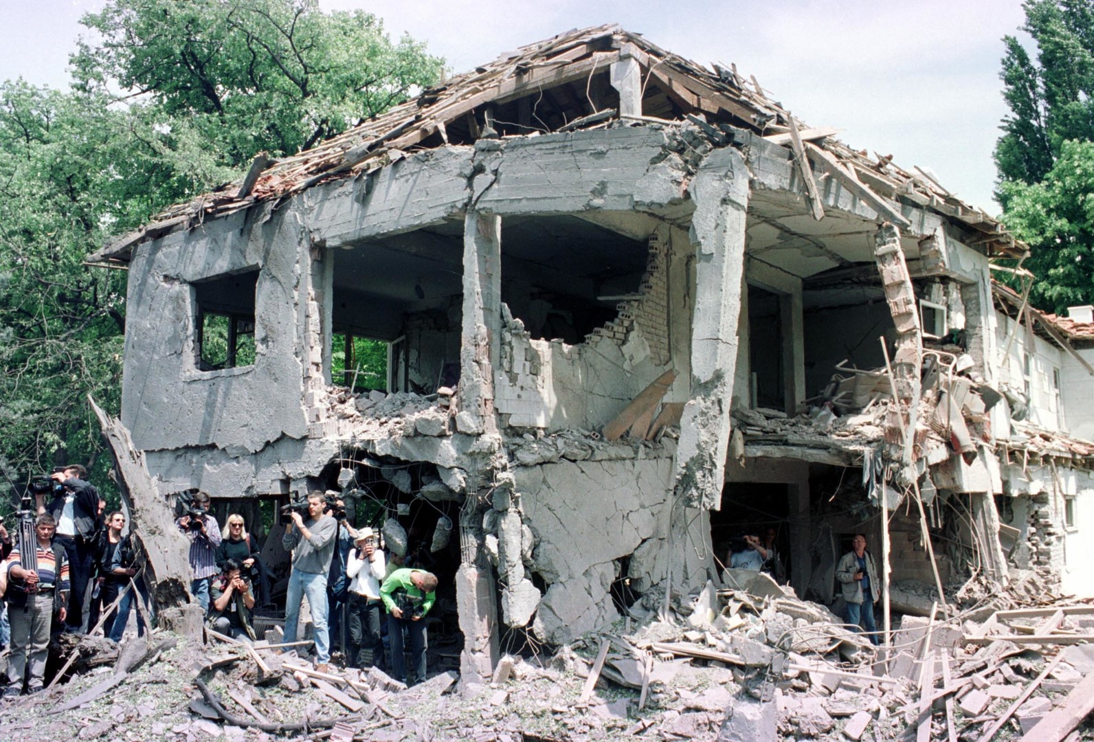 25 лет бомбардировок югославии. Вторжение НАТО В Югославию.