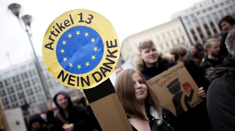 "Save the Internet" - Proteste in Berlin gegen neues EU-Urheberrecht und Artikel 13