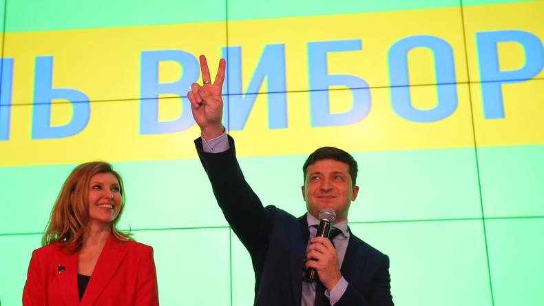 Ukraine-Wahl: Komiker Wladimir Selenskij nach ersten Ergebnissen deutlich vorn