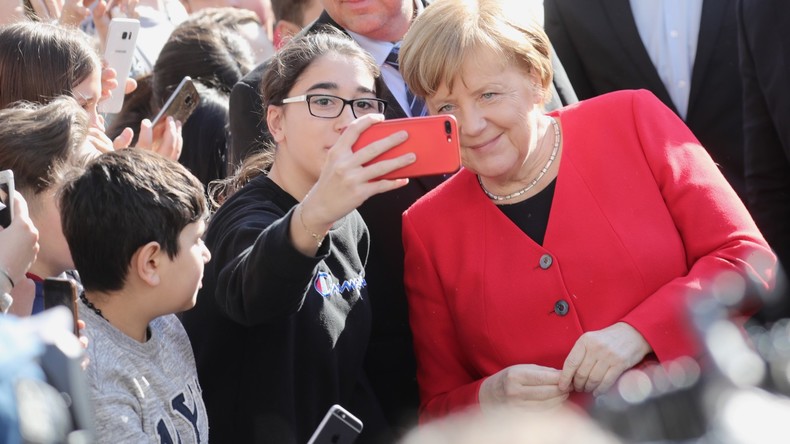 Merkel besucht Schule in Berlin – "Ist Deutschland auf eine neue Flüchtlingswelle vorbereitet?"