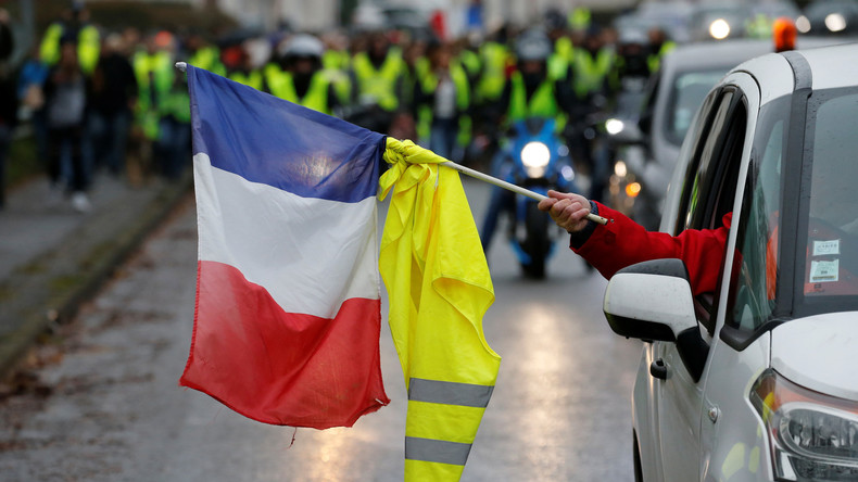 Französische Regierung mit gewagter These: Gelbwesten tragen Schuld an 110 Verkehrstoten 