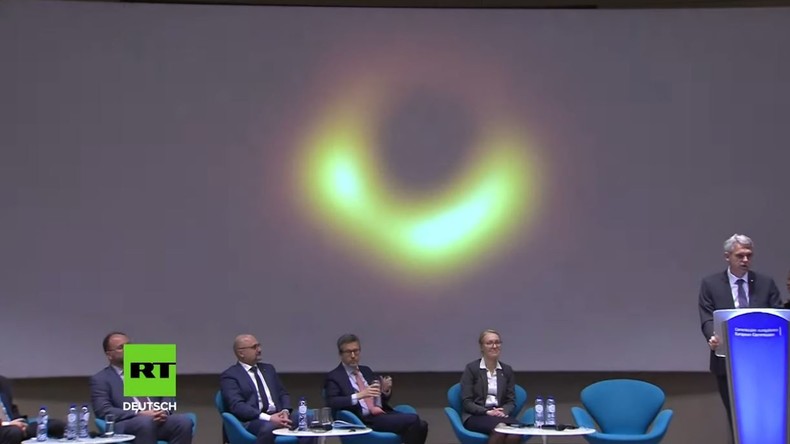Wissenschaftlicher Durchbruch – Erstmals Abbildung eines Schwarzen Lochs gelungen