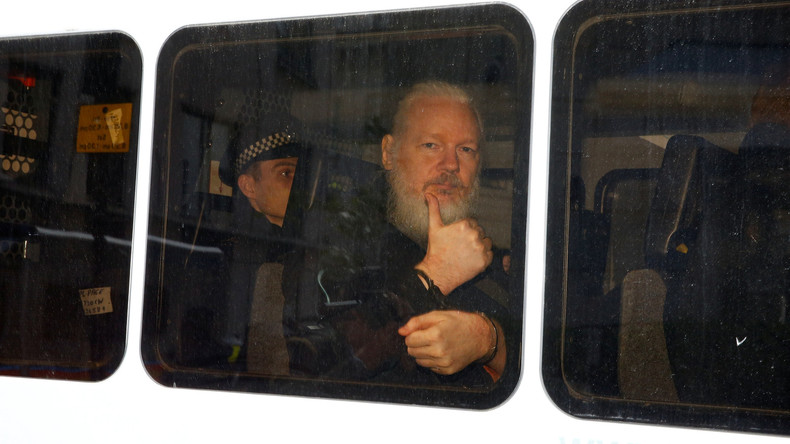 Assange verliert ecuadorianische Staatsbürgerschaft – USA wollen ihn wegen "Verschwörung" anklagen