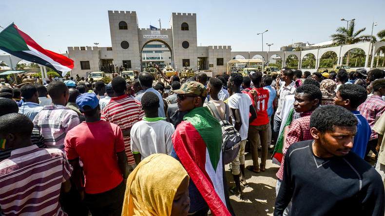  Sudans Militär wechselt Führung aus – Proteste gehen weiter
