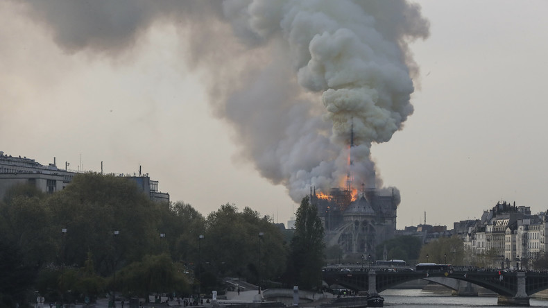 LIVE: Brand in der Pariser Kathedrale Notre-Dame