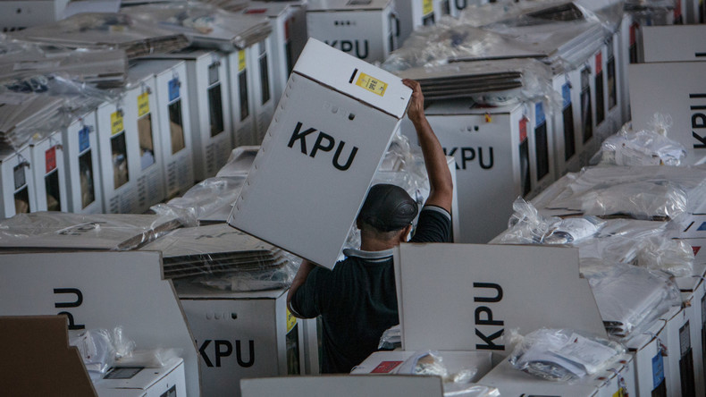 Größte Wahl der Welt: Über 90 Mitglieder der Wahlkommission in Indonesien an Entkräftung gestorben