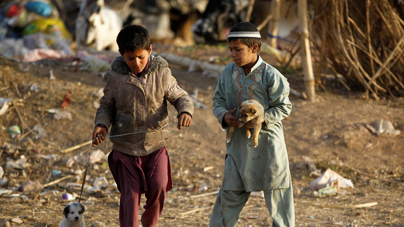 Pakistan will zwei Millionen afghanische Flüchtlinge loswerden