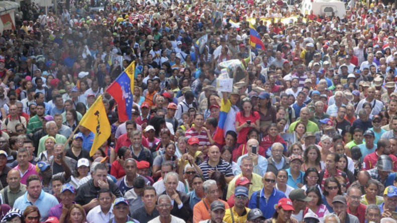 Venezuela: Maduro-Anhänger versammeln sich gegen Guaidós Umsturz-Aufruf