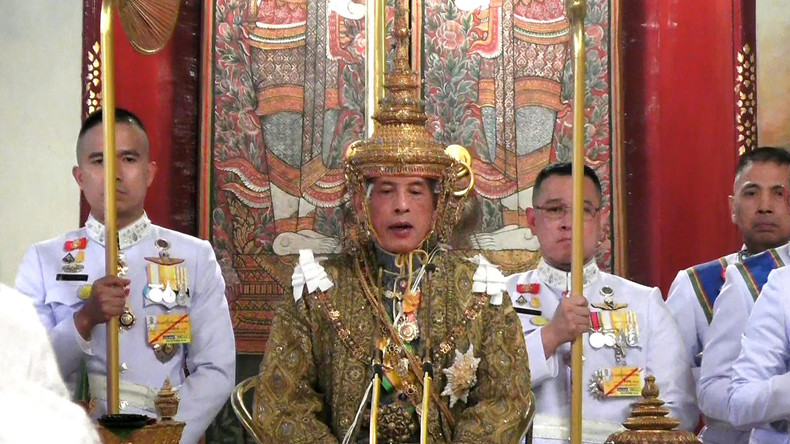 Thailands König Maha Vajiralongkorn wird gekrönt – Amnestie für 40.000 Häftlinge