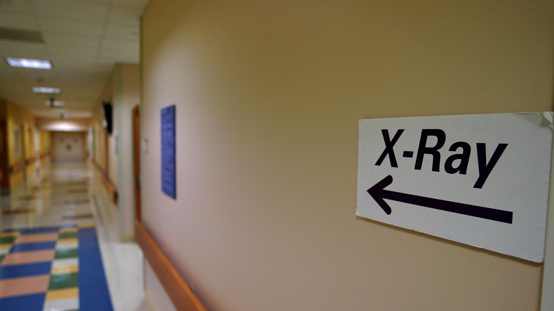 Kein Entkommen vor X-Strahlen: Röntgenanlage für Kleinkinder lässt Erwachsene schmunzeln