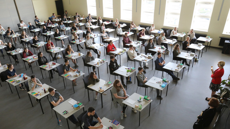 Abiturienten in mehreren Bundesländern starten Petition gegen zu schwere Matheaufgaben 