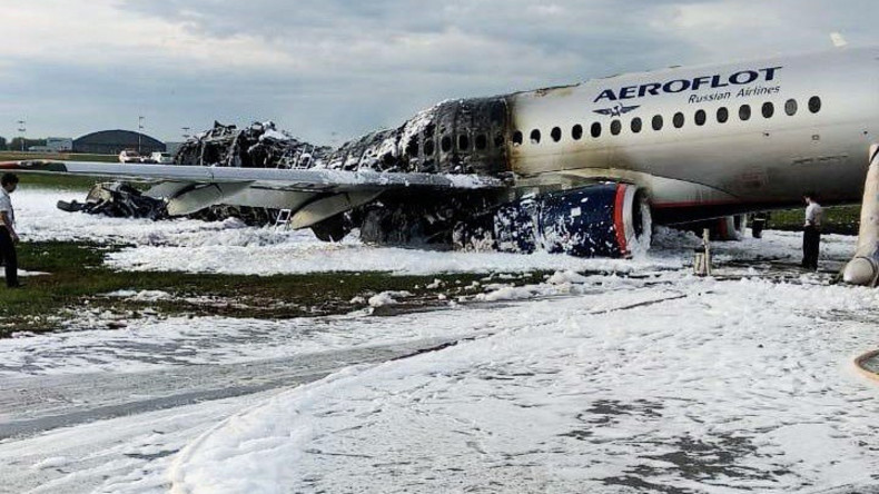 Brandkatastrophe am Moskauer Flughafen Scheremetjewo: Viele Opfer trotz schneller Hilfe