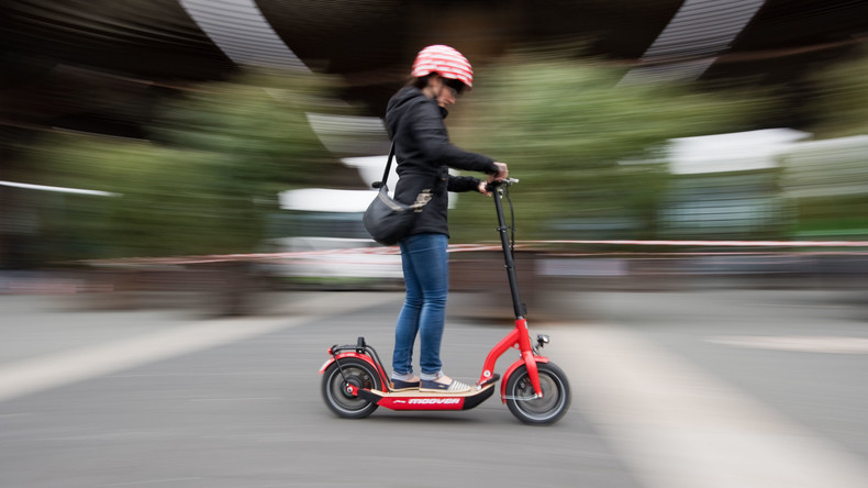 Gefahren und Vorteile: E-Scooter als neues Mobilitätsangebot auf deutschen Straßen