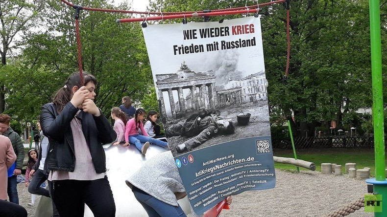 Genehmigt, aber nicht gewürdigt – Wie Berliner den Tag der Befreiung feierten