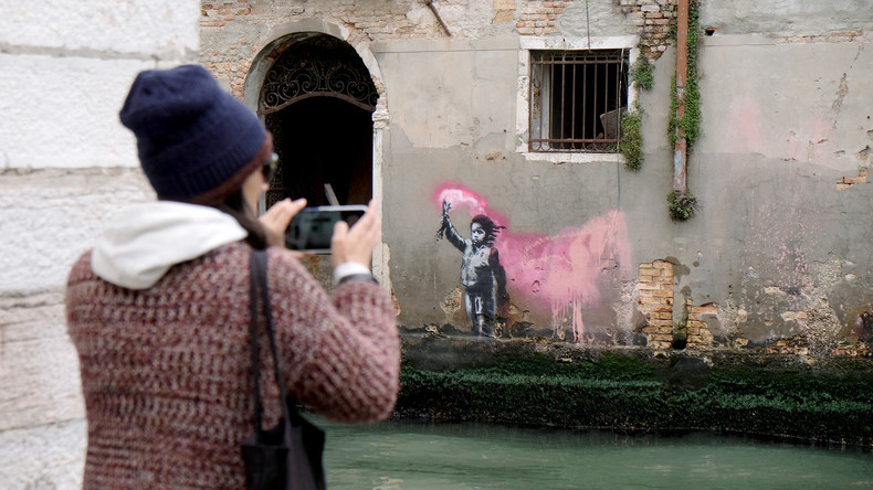 Banksy bekennt sich zu Graffito in Venedig