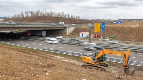 DIW-Forscher warnen: Milliarden Investitionslücke bedroht Wettbewerbsfähigkeit Deutschlands