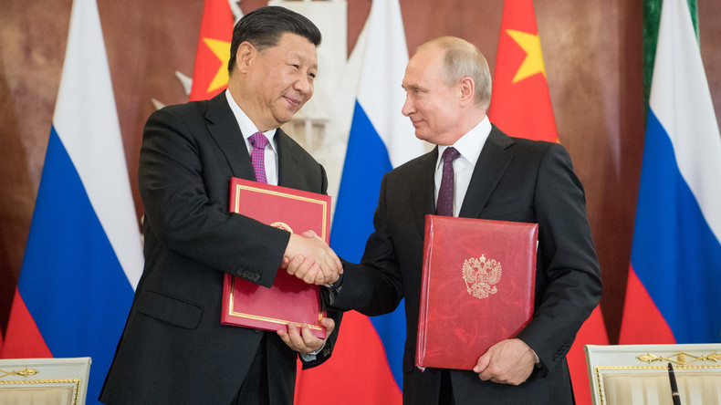 Putin und Xi schmieden festere Partnerschaft: Entdollarisierung soll beschleunigt werden