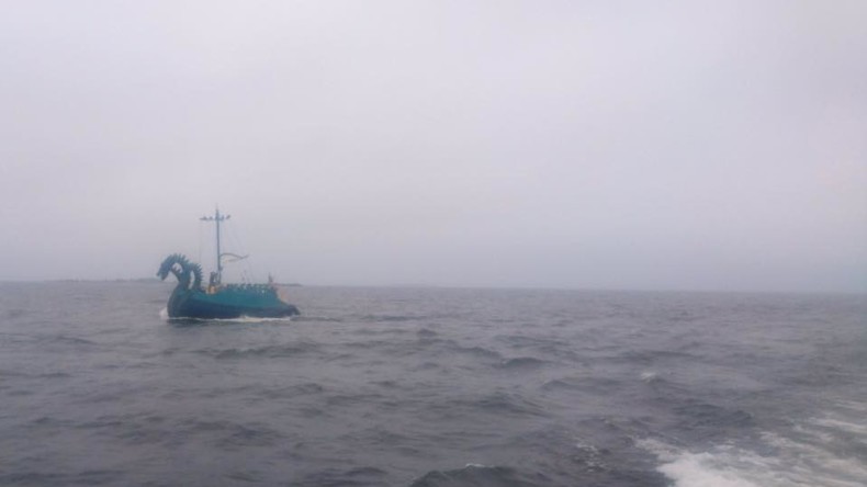Finnische Küstenwache rückt zu Identifizierungseinsatz aus: Seemonster oder Schiff?