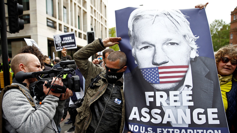 Offizieller Antrag: USA fordern Auslieferung von Julian Assange (Video)