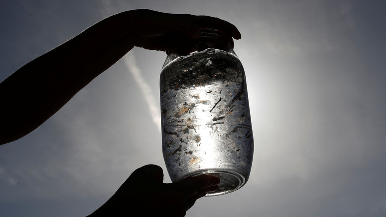 Studie des WWF: Menschen nehmen bis zu fünf Gramm Mikroplastik pro Woche auf