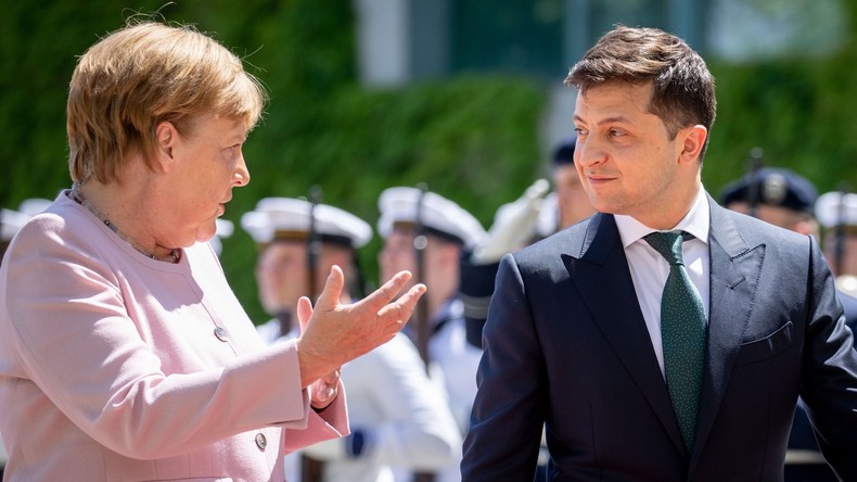 LIVE: Kanzlerin Merkel und der ukrainische Präsident Selenskij halten Pressekonferenz in Berlin