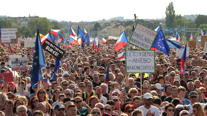 Tschechien: Druck auf Ministerpräsident Babiš nimmt massiv zu 