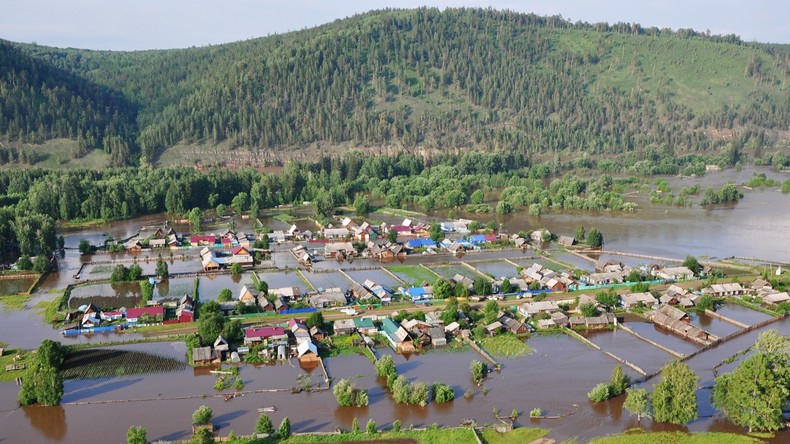 Überschwemmungen im Gebiet Irkutsk: Wetterbericht lässt auch nichts Gutes erhoffen
