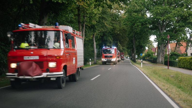 Waldbrand im Südwesten Mecklenburgs weitet sich aus – Löscharbeiten gestalten sich schwierig